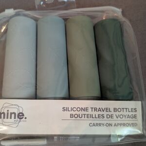 Mine Silicone Travel Bottles - Gray and Green Set